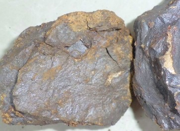 礦石化學分析